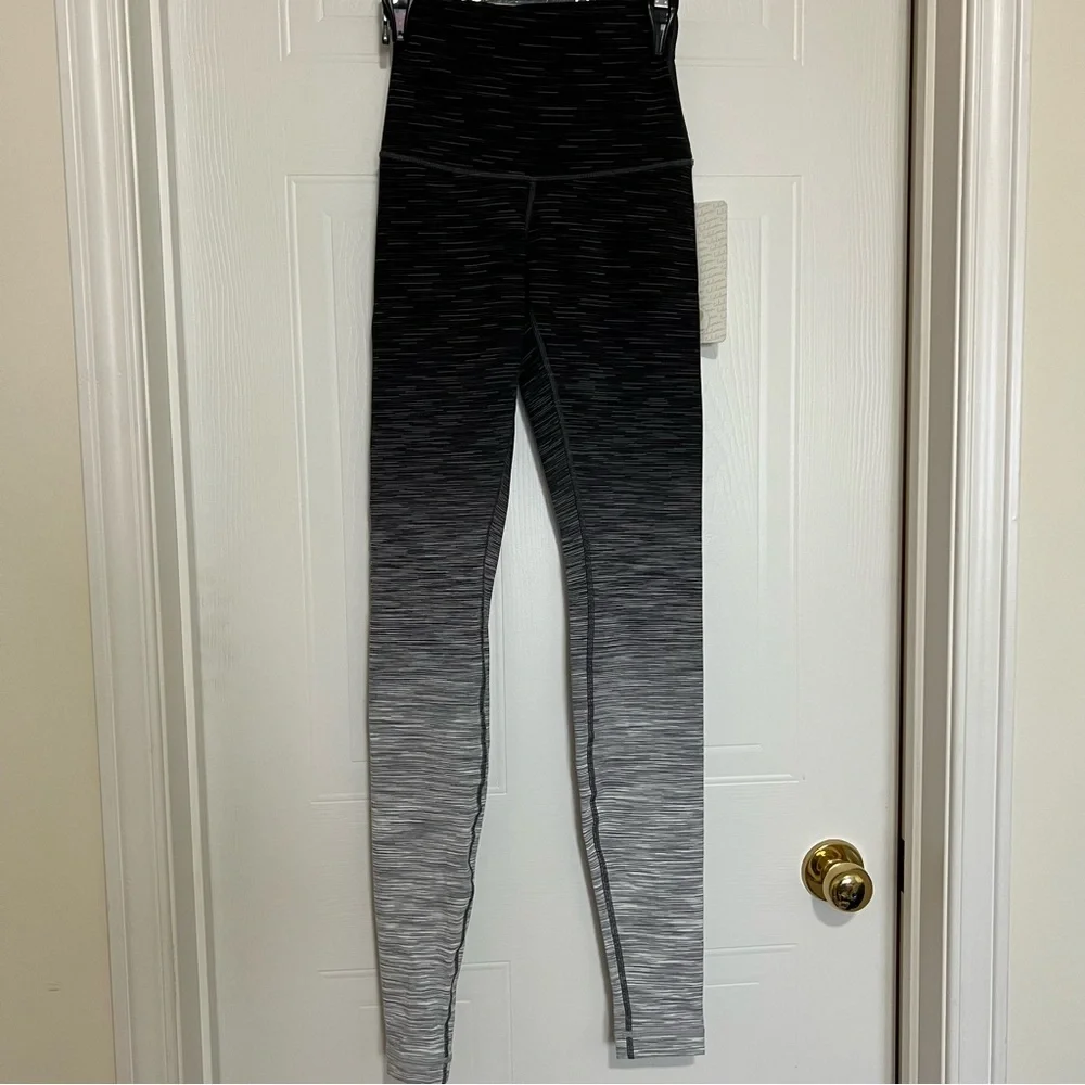 BNWT lululemon athletica Gray Wunder Under High-Rise Ombre Leggings - Picture 2 of 7